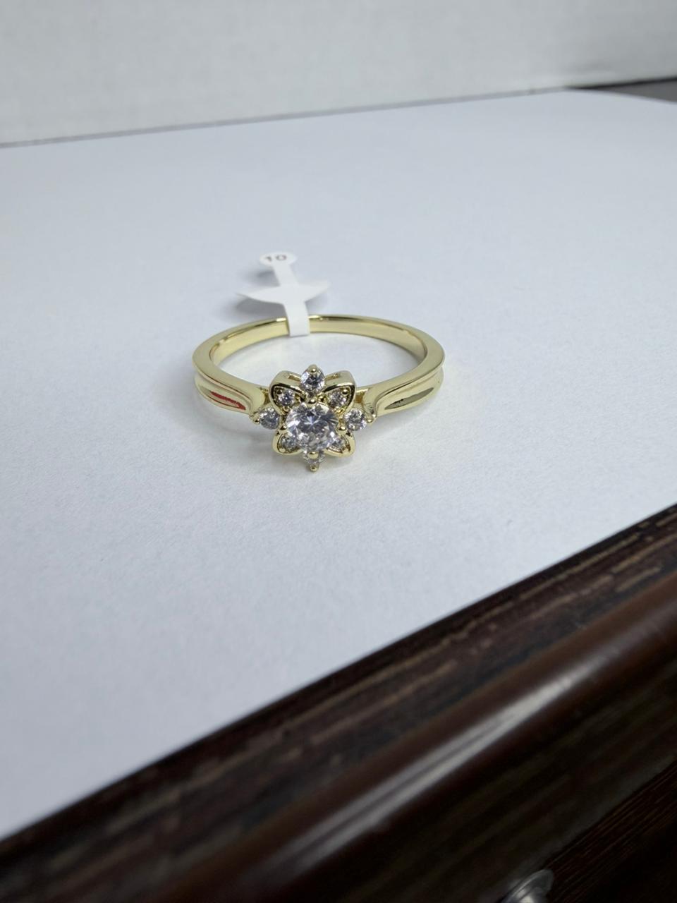ANILLO DE FLOR CON CIRCONITA DOBLE ENCHAPE 14K (TALLA7)
