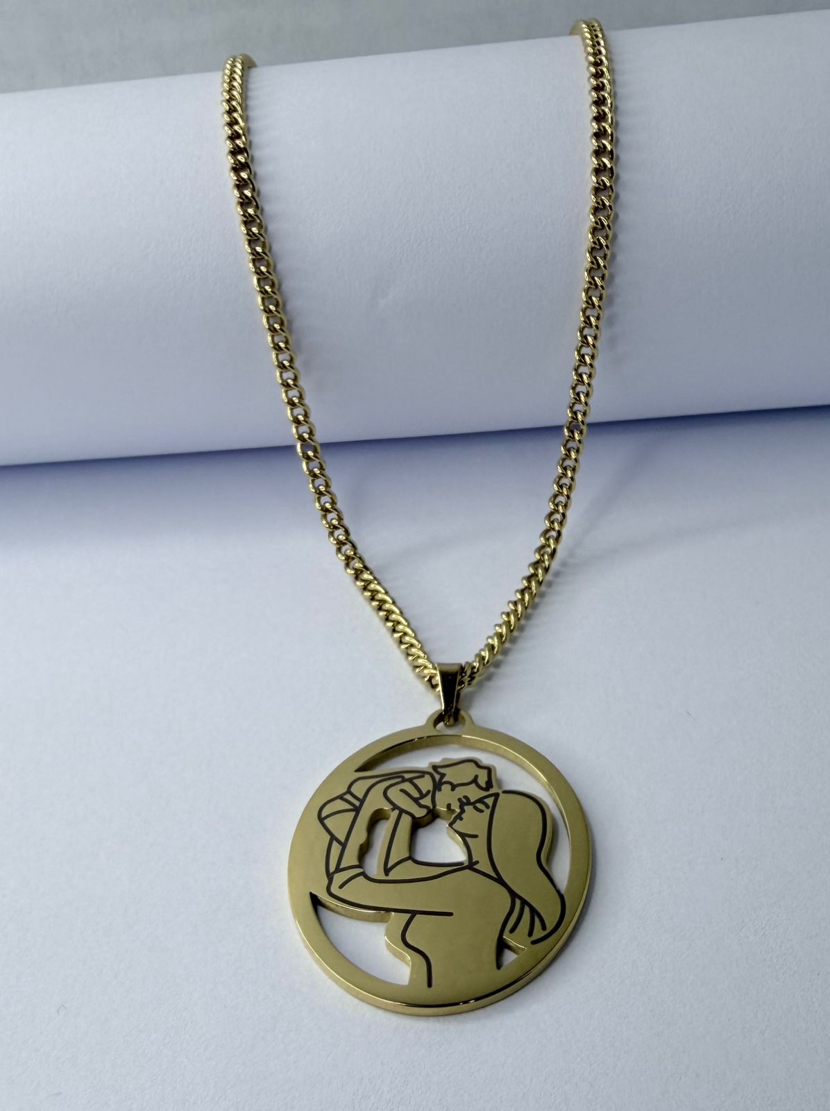 CADENA CON DIJE DE MAMÁ E HIJO  DOBLE ENCHAPE 14K (45+5CM)