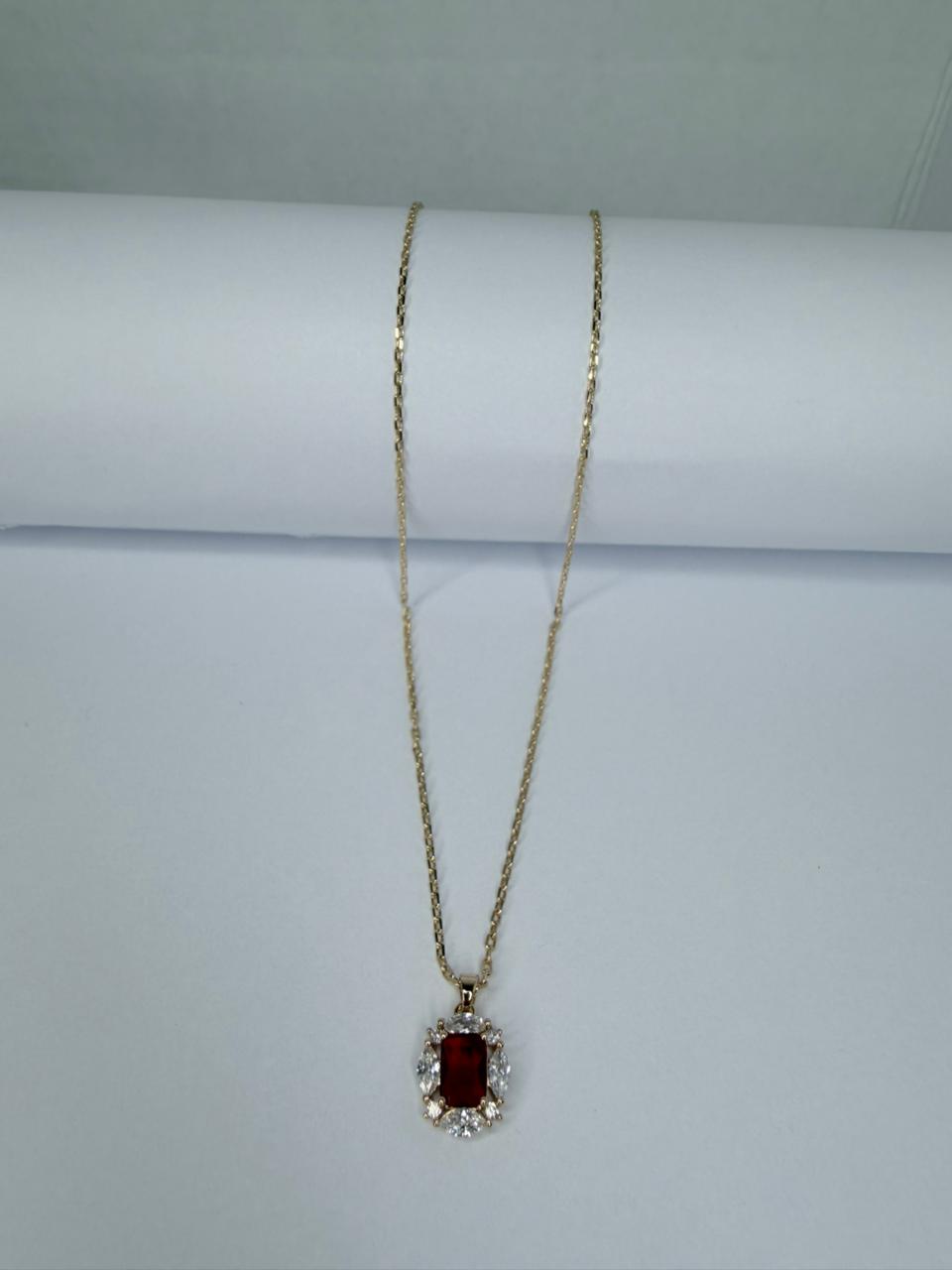 CADENA CON DIJE DE CIRCONITA BLANCA Y ROJA DOBLE ENCHAPE 18K