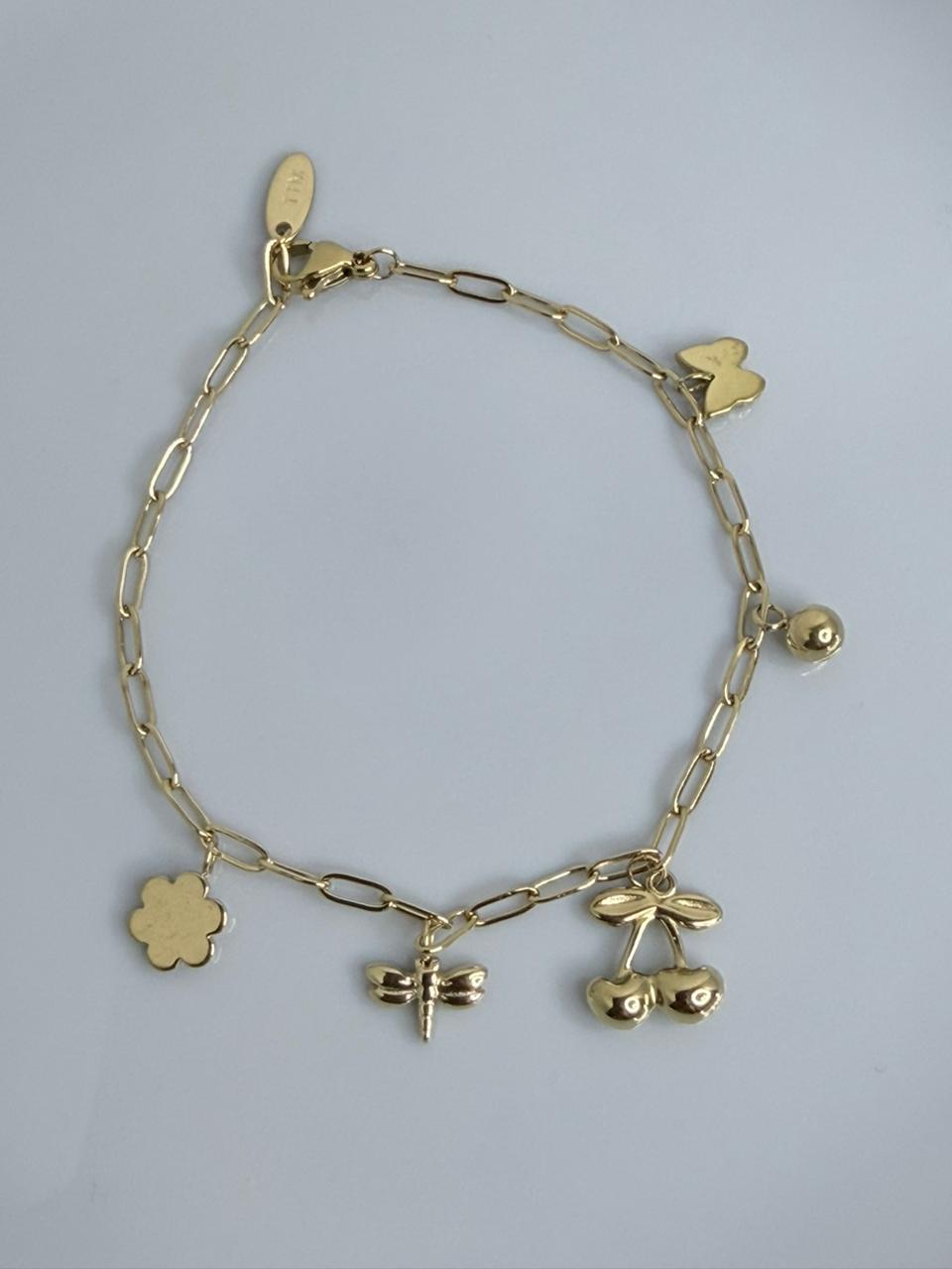 PULSERA CON DETALLES MARIPOSA ,CEREZA DOBLE ENCHAPE 14K (19CM)