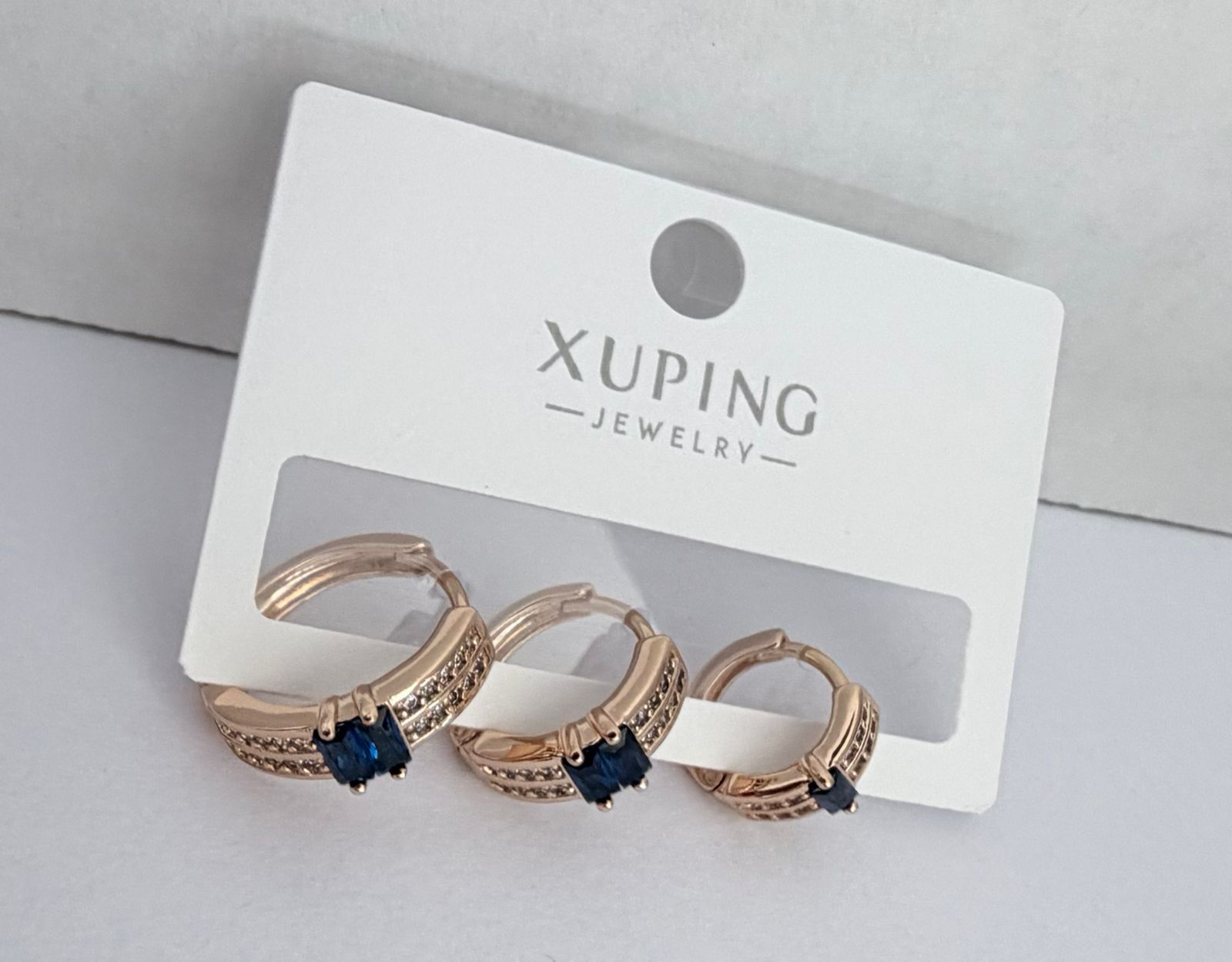ARGOLLAS CON CIRCON AZUL DOBLE ENCHAPE 18K