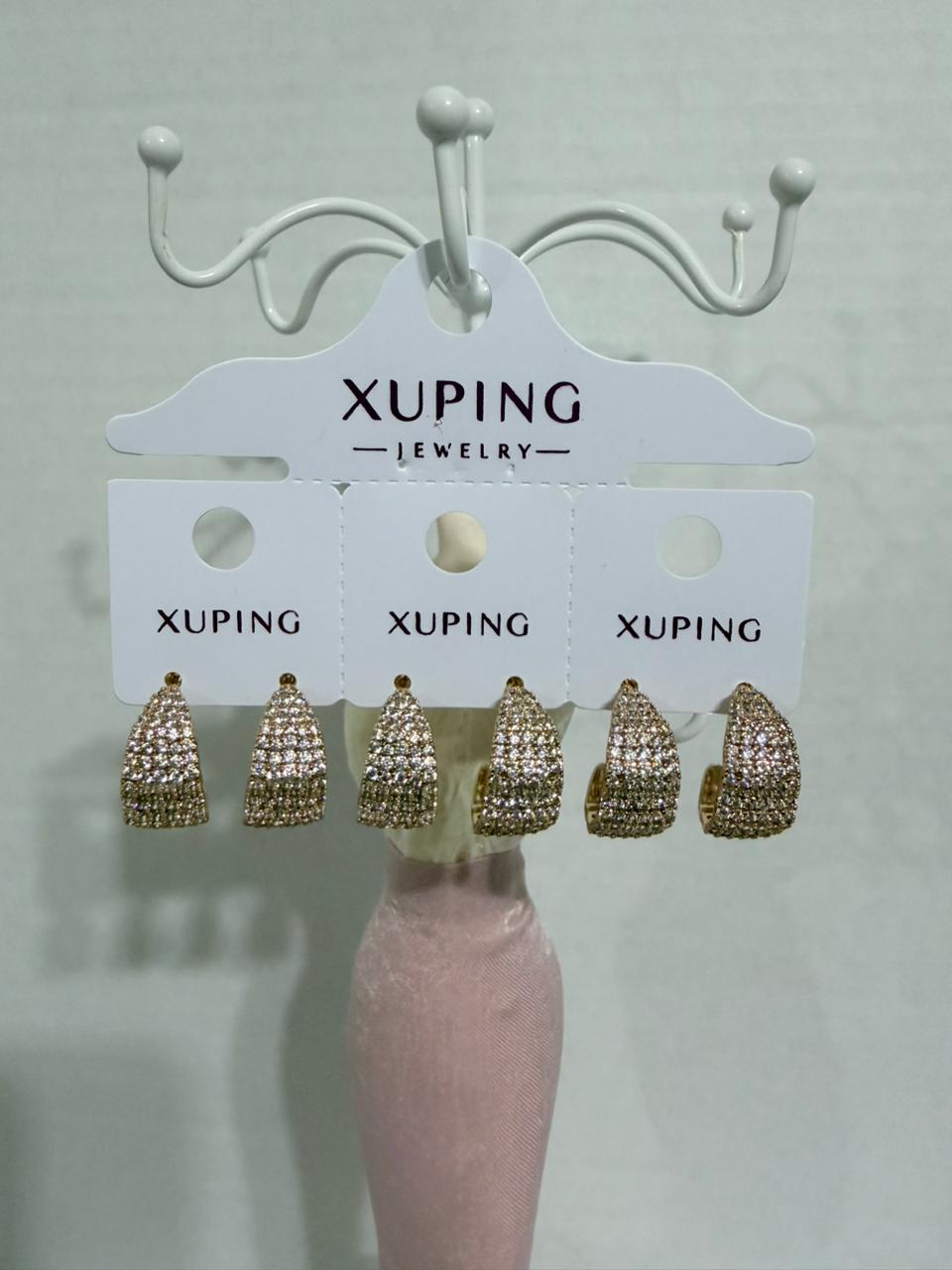 ARETE COLGANTE CON MINI CIRCONITAS