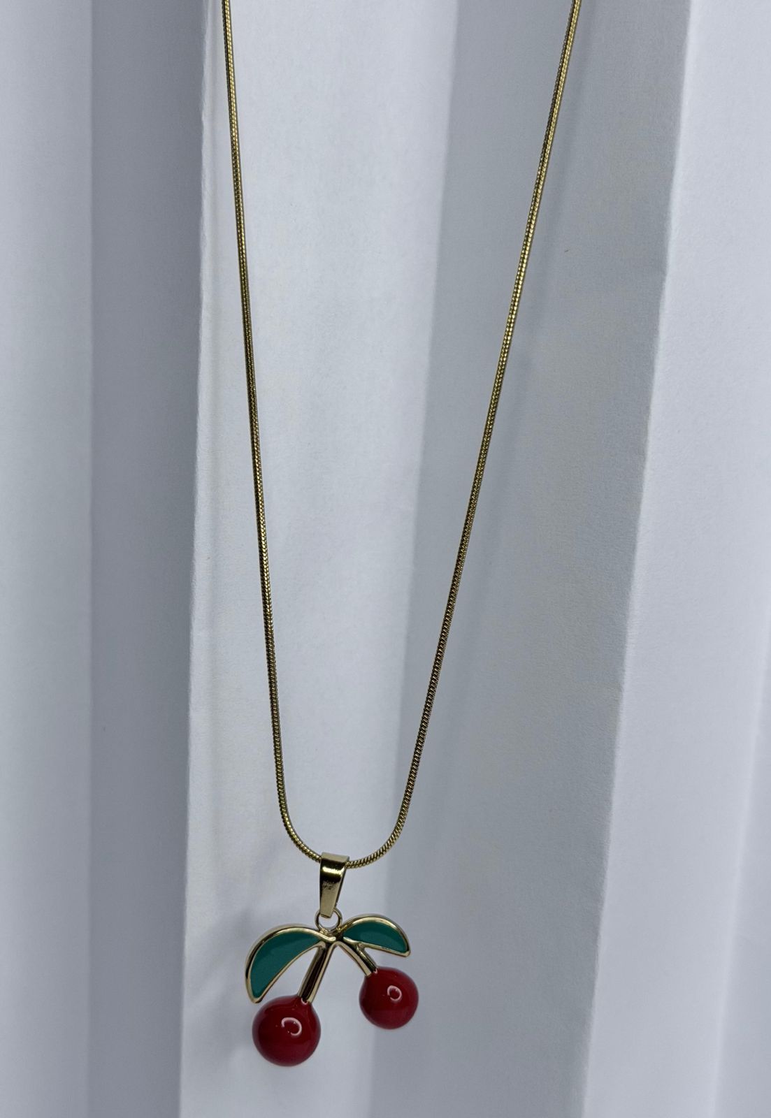 CADENA CON DIJE CEREZA DOBLE ENCHAPE 14K (45CM+5CM)