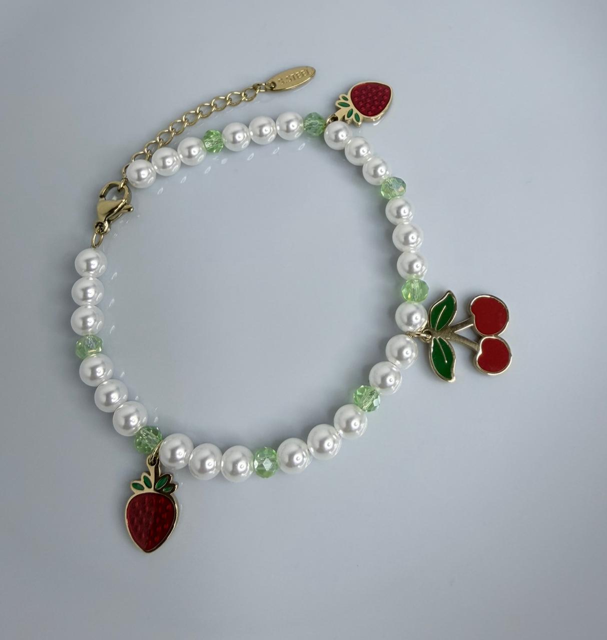 PULSERA  CON DETALLE FRESA Y CEREZA DOBLE ENCHAPE 14K (17CM+3CM)